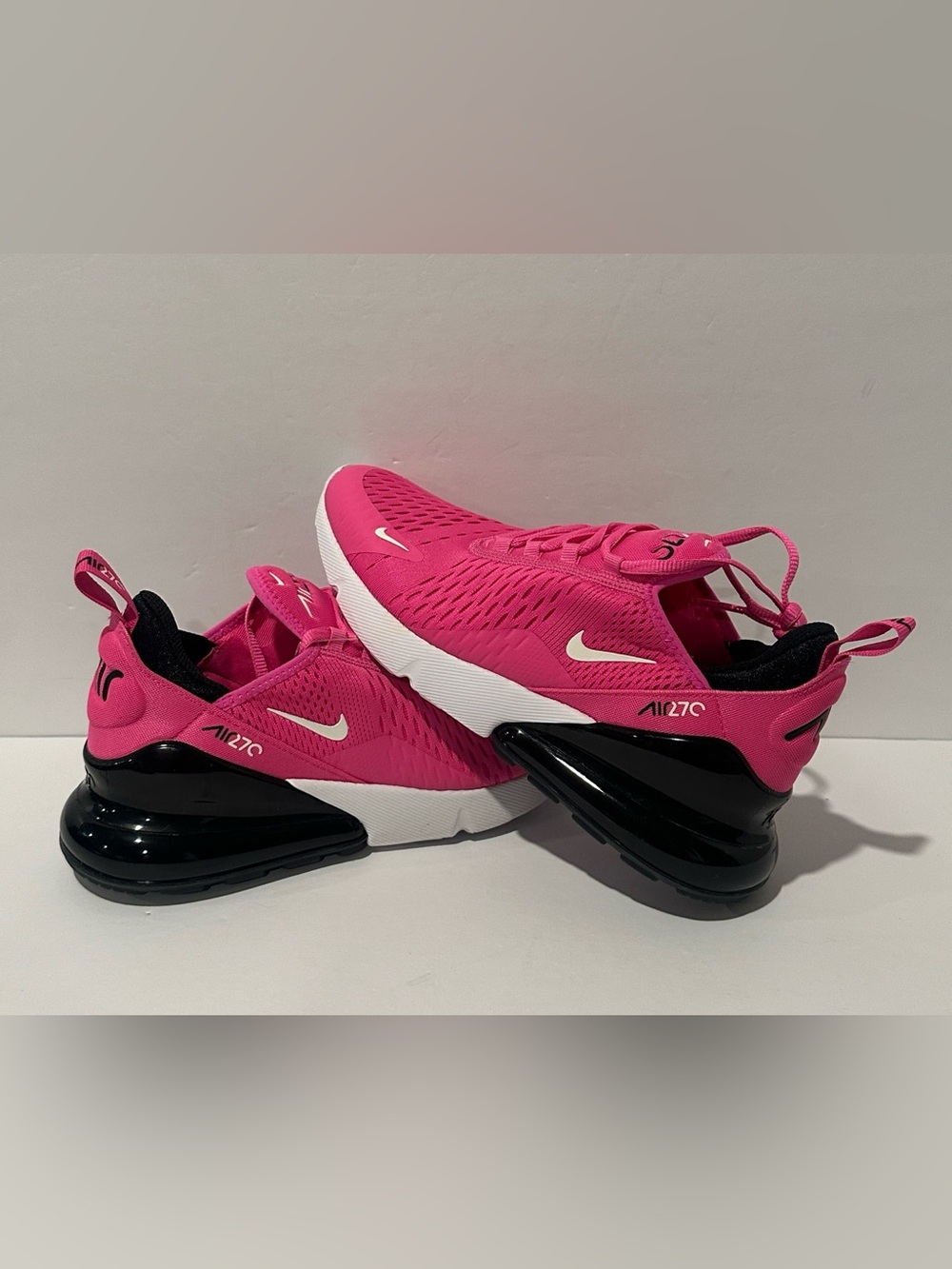 Nike Air Max 270 ‘Laser Fuchsia’
(943345-602) (GS) Sz 6.5